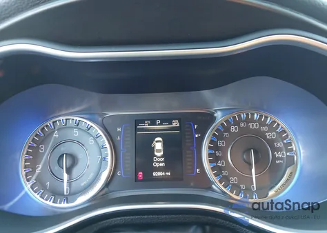 2015 Chrysler 200 Limited z USA, uszkodzony, nr VIN 1C3CCCAB7FN719963